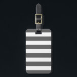 Modernes koksgraues weißes Streifen-Muster Gepäckanhänger<br><div class="desc">Modernes koksgraues und weißes Streifenmuster. Entwerfen Sie durch GraphicsByMimi ©, das Trendy ist, nautisch, Mod, preppy, mutiges, gestreiftes Muster mit breiten horizontalen Streifen entwerfen Sie kann verlassen wie ist oder verwendet als Schablonenhintergrund, um Ihren eigenen einzigartigen ein-von-ein-netten Streifenmusterentwurf zu schaffen, indem Sie das redigierenmenü vorwählen und Ihren eigenen Text, Ihr...</div>