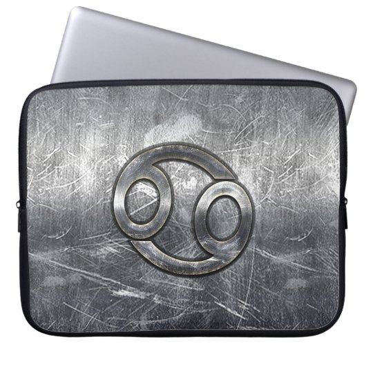 Modernes Krebszeichen im Silver Metal Stil Laptopschutzhülle (Vorderseite)