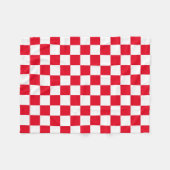 Modernes kroatisches Rotes Schachbrett Muster Flee Fleecedecke (Vorderseite (Horizontal))