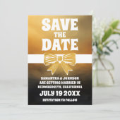 Modernes, kühnes Black Gold Bow Save the Date Einladung (Stehend Vorderseite)