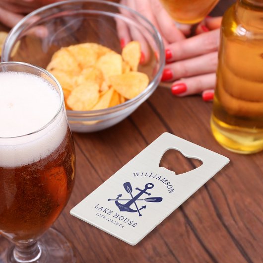 Modernes Lake House Familienname Nautic | Navy Blu Geldbeutel Flaschenöffner