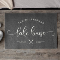 Modernes Lake House Familienname Pinselschrift Gra