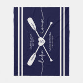 Modernes Lake House Individuelle Name Script | Nav Fleecedecke (Vorderseite)