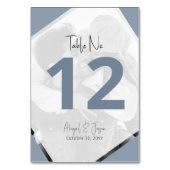 Modernes Lässiges Dusty Blue Wedding Foto Tischnummer (Rückseite)