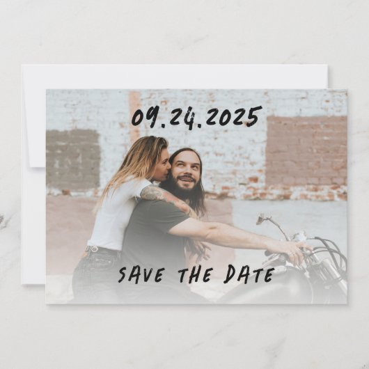Modernes Lässiges Motorrad-Adventure Wedding-Foto Save The Date (Vorderseite)