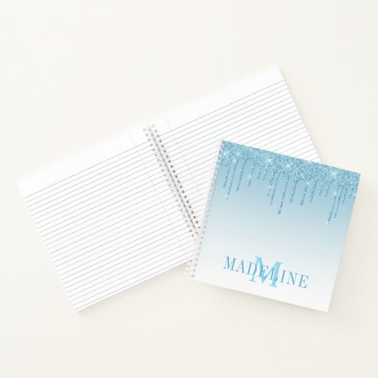 Modernes, leicht blauer Glitzer Monogram Notizblock (Innenseite)