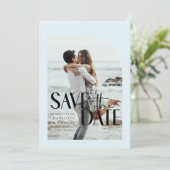 Modernes, leicht blaues Foto Save the Date Einladung (Stehend Vorderseite)
