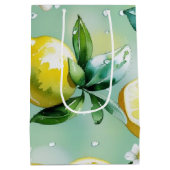 Modernes lemonblaues Blumenskript-Brautparty Mittlere Geschenktüte (Rückseite)