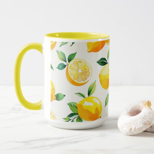 Modernes lemonblaues Blumenskript-Brautparty Tasse (Mit Donut)