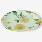 Modernes lemongelbes Blumenskript-Brautparty Pappteller (Schrägansicht)