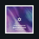 Modernes Lila Blue Star David Bar Mitzvah Hebrew Serviette<br><div class="desc">Schöne religiöse jüdische Bar Mitzvah Papierservietten. Modernes und dennoch elegantes Aquarelldesign in marineblau-lila Farben. White Star von David in mittleren modernen Drehbüchern. 'Wird an die TORAH als Bar Mitzvah gerufen'. Präfekt für den 13-jährigen Sohn, Junge. Einfach zu bearbeiten - einfach Ihre Informationen / Text hinzufügen.hebräischer Name und Kartenrückseite hat auch...</div>