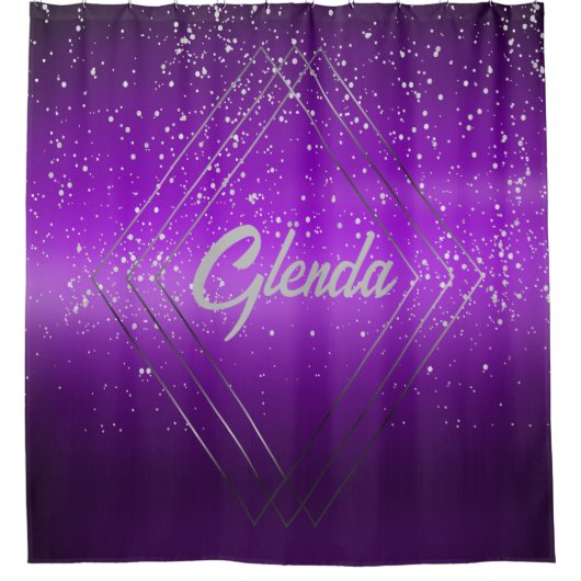 Modernes, Lila gebürstetes Metall mit Silver Monog Duschvorhang (Vorderseite)