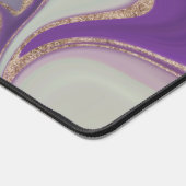Modernes Lila Green & Gold-Marmor-Swirl-Monogramm Schreibtischunterlage (Ecke)