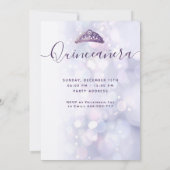 Modernes, lila Schmetterlingskleid Tiara Quince Einladung (Rückseite)