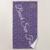 Modernes Lila Strandtuch (Vorderseite)