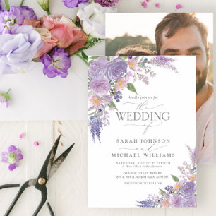 Modernes Lilac Lavender Mauve Floral Foto Wedding Einladung