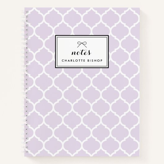 Modernes Lilac Quatrefolienmuster Personalisiert Notizblock (Vorderseite)