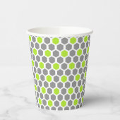 Modernes Lime Green Gray Hexagon-Muster Pappbecher (Links)