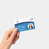 Modernes Logo-Foto-ID-Barcode-Mitarbeitername Ausweis (Handheld)