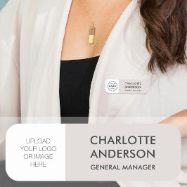 Modernes Logo für Mitarbeiter leicht grau Namensschild