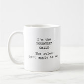 Modernes lustiges Typografie-Kind Kaffeetasse (Links)