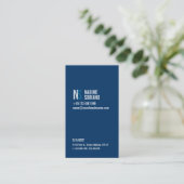 Modernes Marine-Blau-Monogramm Visitenkarte (Stehend Vorderseite)