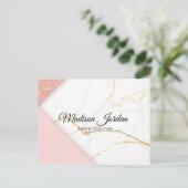 Modernes Marketing aus rosa und goldenem Marmor Postkarte (Stehend Vorderseite)