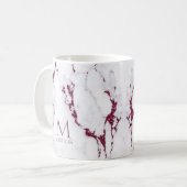 Modernes Marmormongram Burgundy ID816 Glitzer Kaffeetasse (Vorderseite Links)