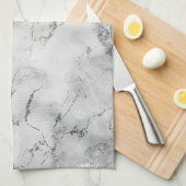 Modernes Marmormuster aus weißem und silberfarbene Geschirrtuch (Viertel Falte)