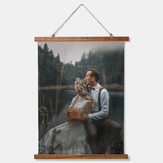Modernes, maßgeschneidertes Hochzeitsbild für 2 Fo Wandteppich Mit Holzrahmen (Vorderseite)