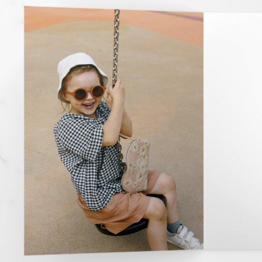 Modernes, maßgeschneidertes Weihnachtstypografie-F Dreifach Gefaltete Karte (Innen Erste Seite)