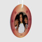 Modernes Metallisches Rotes Schneeflocken-Foto Ornament (Vorderseite)