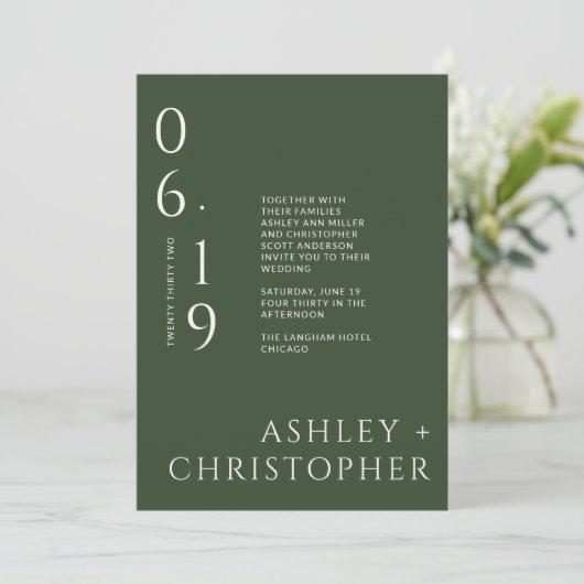 Modernes Mindest-Grün-Split-Datum Hochzeit Einladung (Stehend Vorderseite)