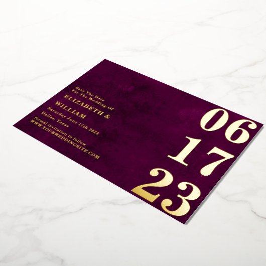 Modernes Minimal Burgundy Gold Foto Save the Date Folieneinladung (Gedreht)