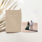 Modernes Minimal Dusty Beige Script Foto Hochzeit Einladung