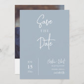 Modernes Minimal Dusty Blue Boho Save the Date Fot Einladung (Vorne/Hinten)