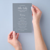 Modernes Minimal Dusty Blue Budget Hochzeitsprogra Flyer (Handgriff)