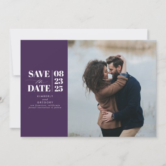 Modernes Minimal-Eggplant Lila Save the Date Foto (Vorderseite)