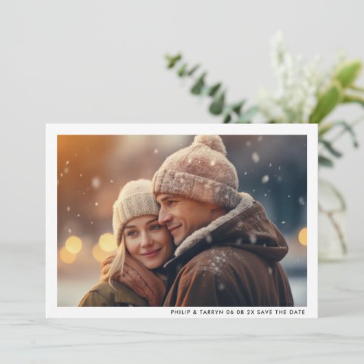 Modernes Minimal-Frame-Foto QR-Code Hochzeiten Save The Date (Stehend Vorderseite)