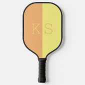 Modernes Minimal-Gelb-Orange-Monogramm Pickleball Schläger (Rückseite)