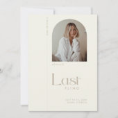Modernes Minimal "Last Fling" Bachelorette Foto Einladung (Vorderseite)