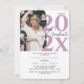 Modernes Minimal Lila Abschluss Foto Einladung (Vorderseite)