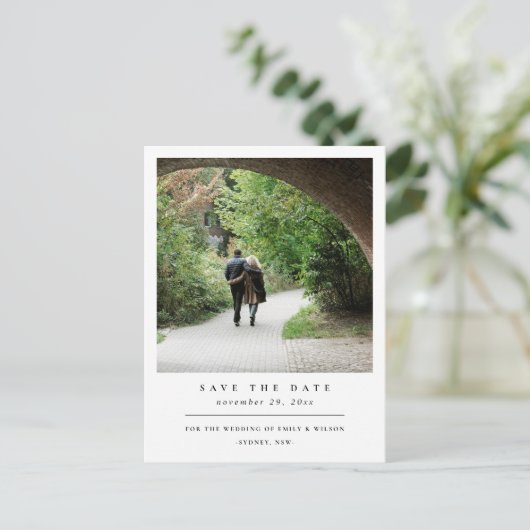 MODERNES MINIMAL SAUBERES CUSTOM-FOTO SAVE THE DAT ANKÜNDIGUNGSPOSTKARTE (Stehend Vorderseite)