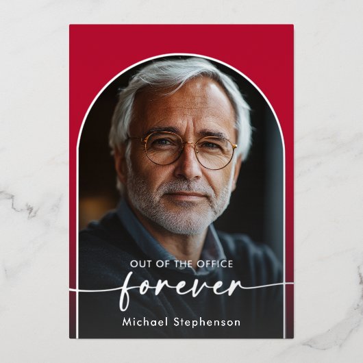 Modernes Minimal Scarlet Red Retirement Party Folieneinladung (Vorderseite)