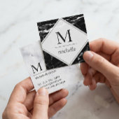Modernes Minimal Schwarz-weiß-Marmormonogramm-Logo Quadratische Visitenkarte