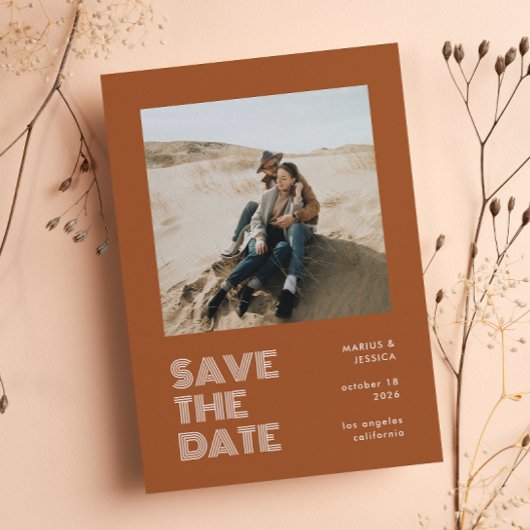 Modernes Minimal Terracotta Typografy Foto Wedding Save The Date