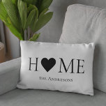 Modernes Minimal-Zuhause-Personalisiertes Geschenk Dekokissen<br><div class="desc">Herzlich willkommen in unserer modernen Minimal Zuhause Family Kollektion auf Zazzle - das ideale Ziel für personalisierte Geschenke,  die Ihre Zuhause erheben und Familienbande feiern. Unsere sorgfältig ausgewählte Produktpalette verbindet zeitgenössisches Design mit der Wärme der Familie und schafft so eine einzigartige und stilvolle Touch für Ihre Lebensräume.</div>