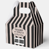 Modernes, minimales Beige-Black Stripes-Logo Geschenkschachtel (Rückseite)