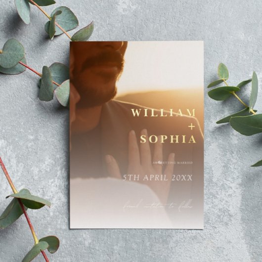 Modernes Minimales Typografie-Foto Save the Date Folieneinladung