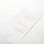 Modernes Minimalgold Nichts Extravagant nur Liebe Folieneinladung (Gedreht)